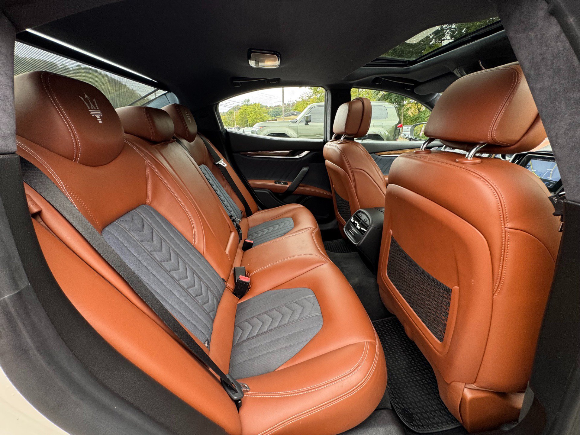 Used 2018 Maserati Ghibli S GranLusso AWD/4WD image 26