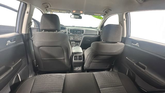 Used 2020 Kia Sportage LX w/ LX Popular Package image 17
