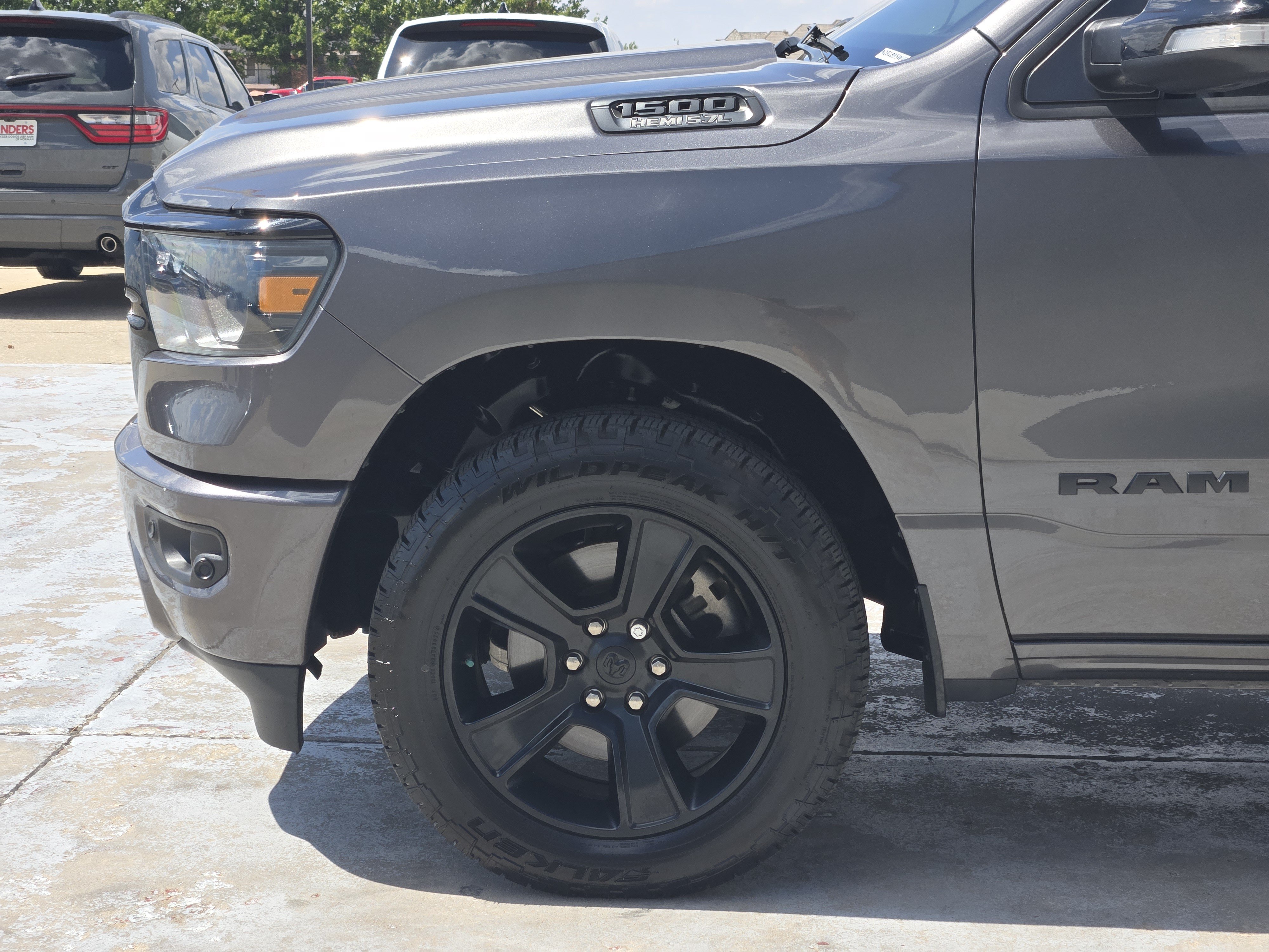 Used 2022 RAM 1500 Big Horn AWD/4WD image 9