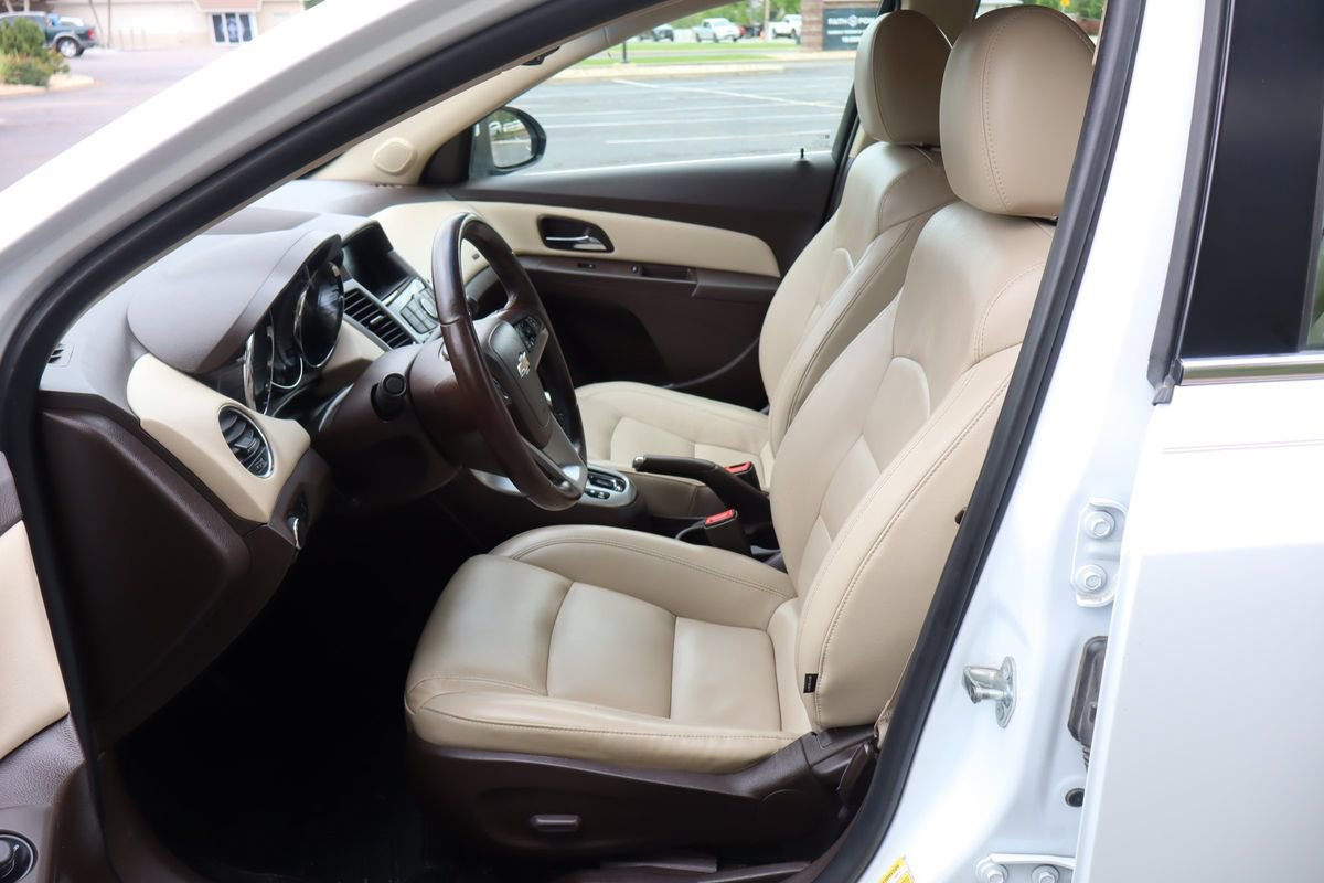 Used 2015 Chevrolet Cruze Diesel FWD image 17