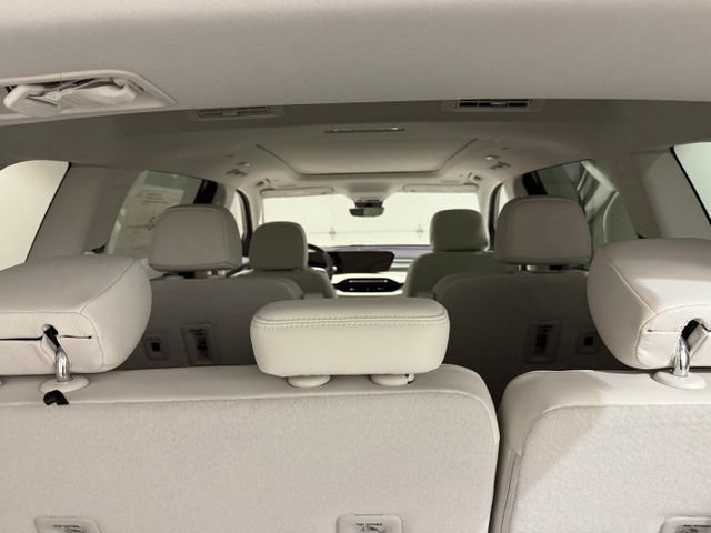 New 2027 Buick Enclave Avenir AWD/4WD image 11