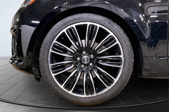 Used 2020 Land Rover Range Rover Sport HSE image 9