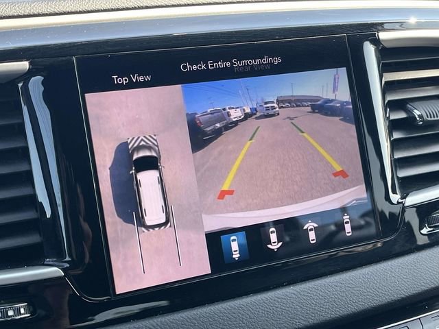Used 2020 Chrysler Pacifica Touring-L w/ Advanced Safetytec Group image 31