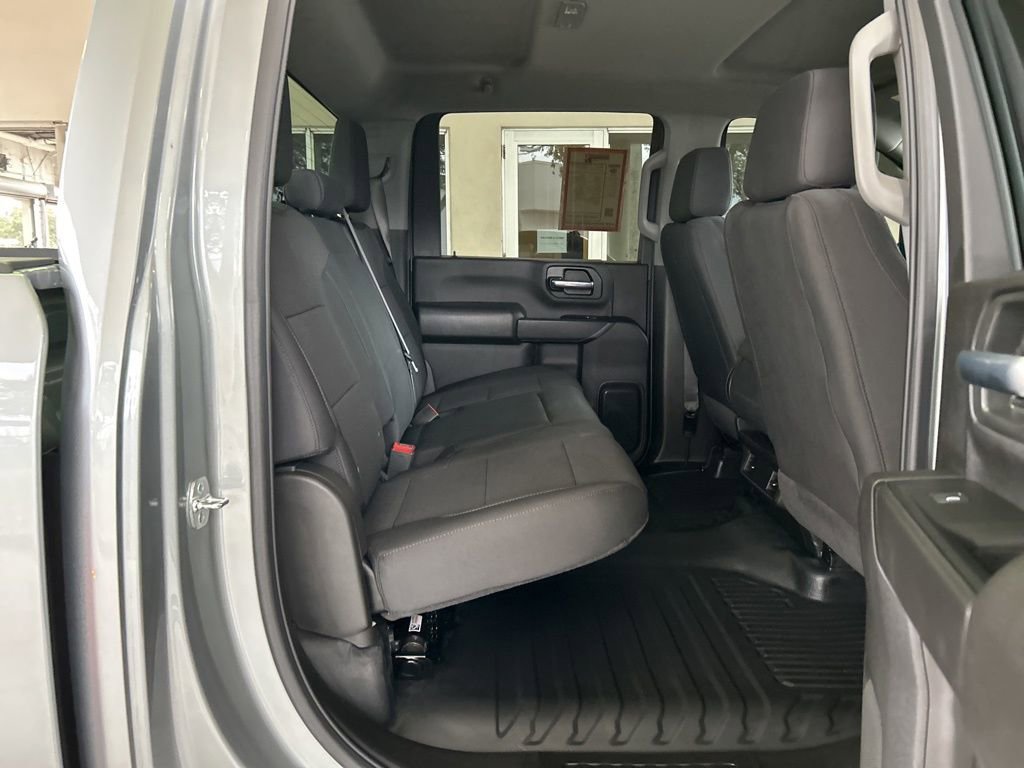 Used 2025 Chevrolet Silverado 3500 W/T image 28