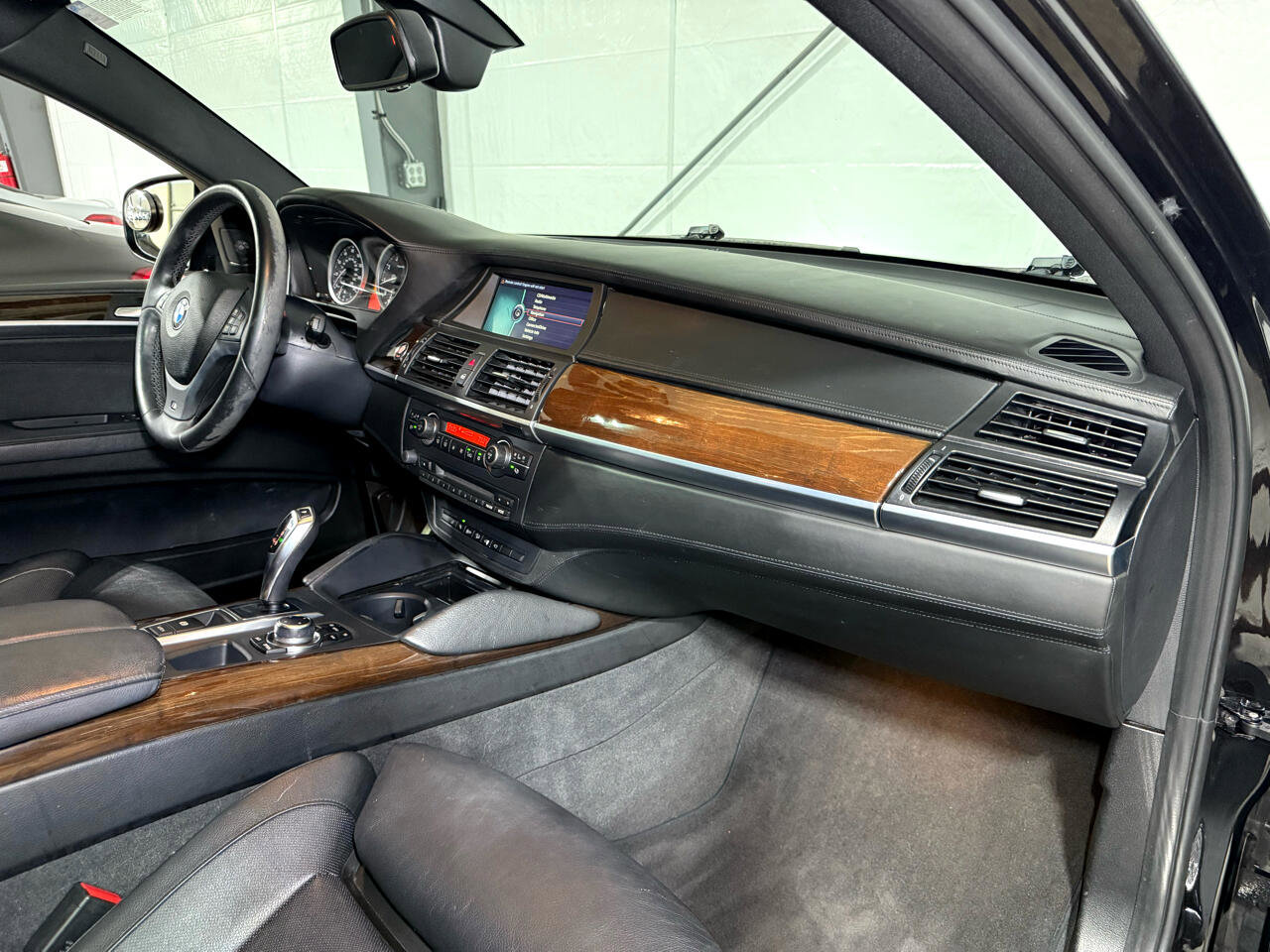 Used 2013 BMW X6 xDrive50i image 23