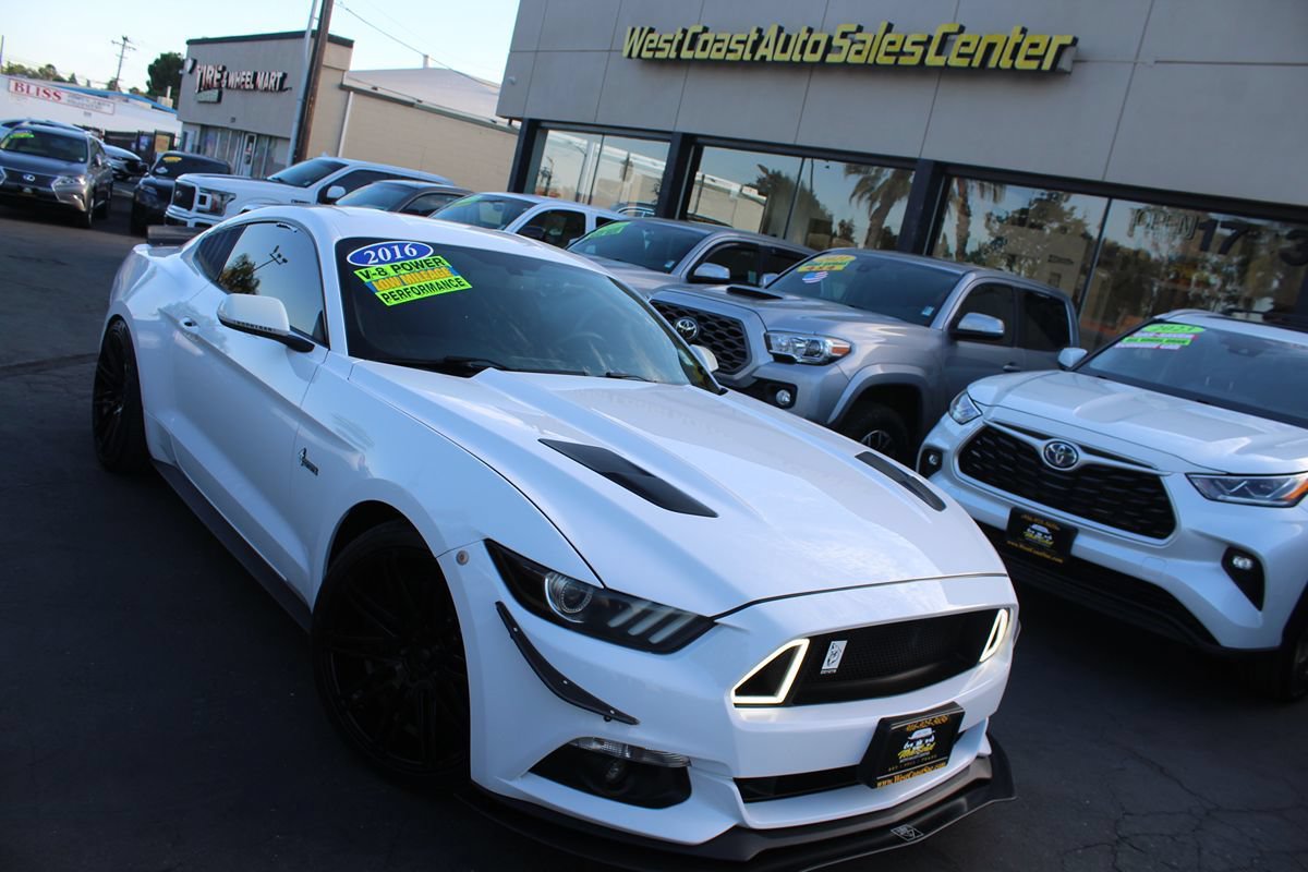 Used 2016 Ford Mustang GT w/ Interior & Wheel Package RWD image 34