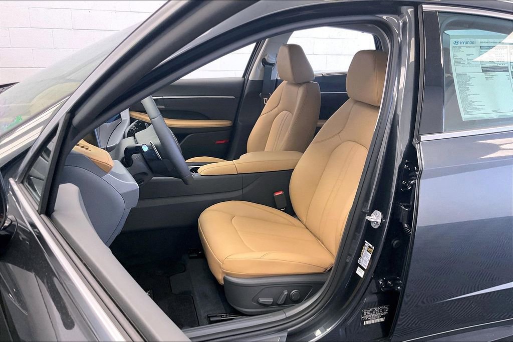 New 2026 Hyundai Sonata Limited image 9