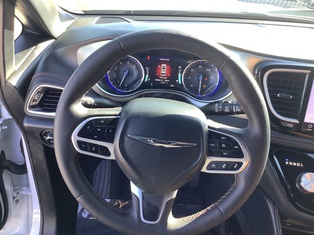 Used 2024 Chrysler Pacifica Pinnacle image 20