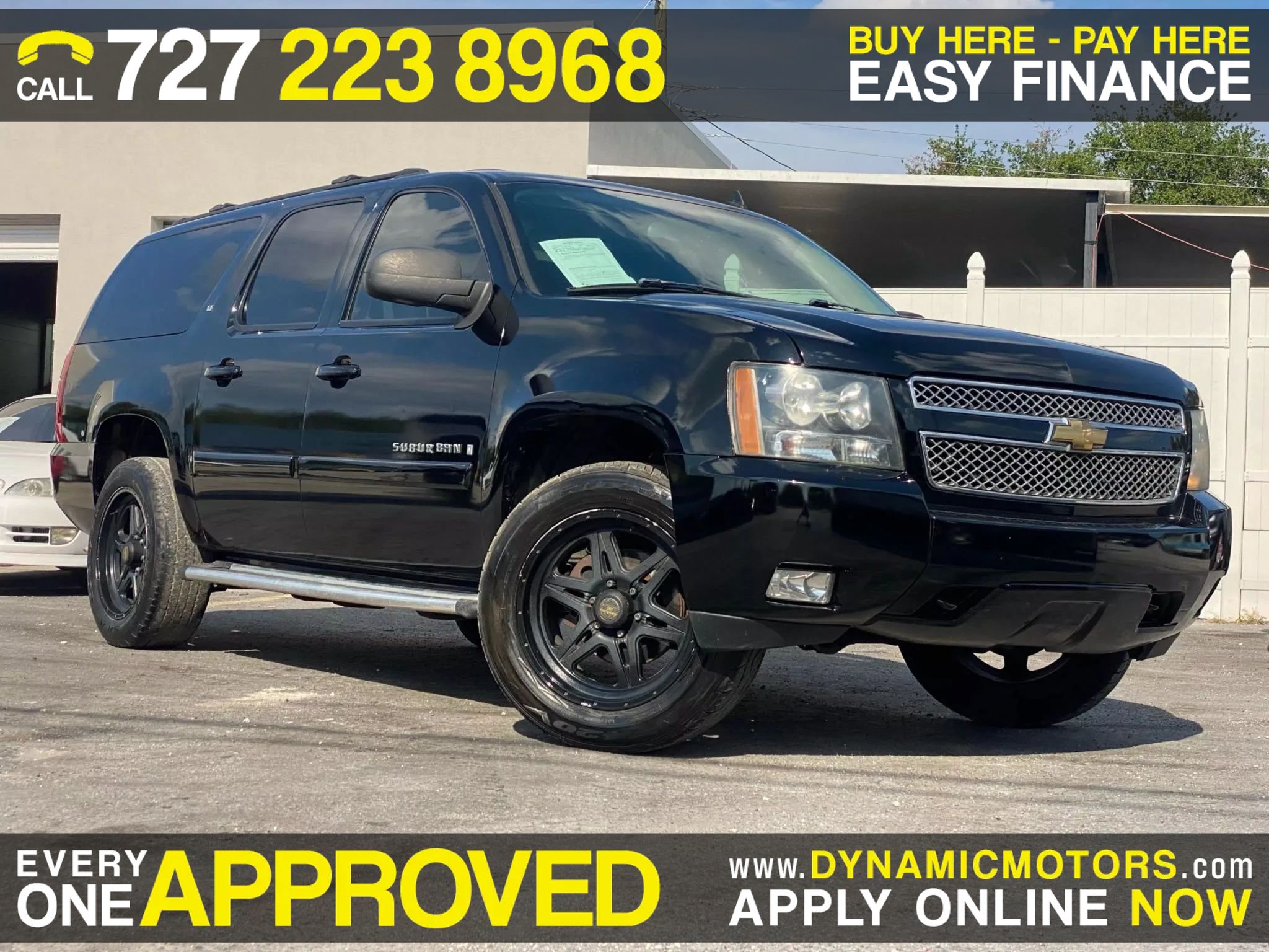 Used 2007 Chevrolet Suburban LT w/ LT Preferred Equipment Group AWD/4WD image 1