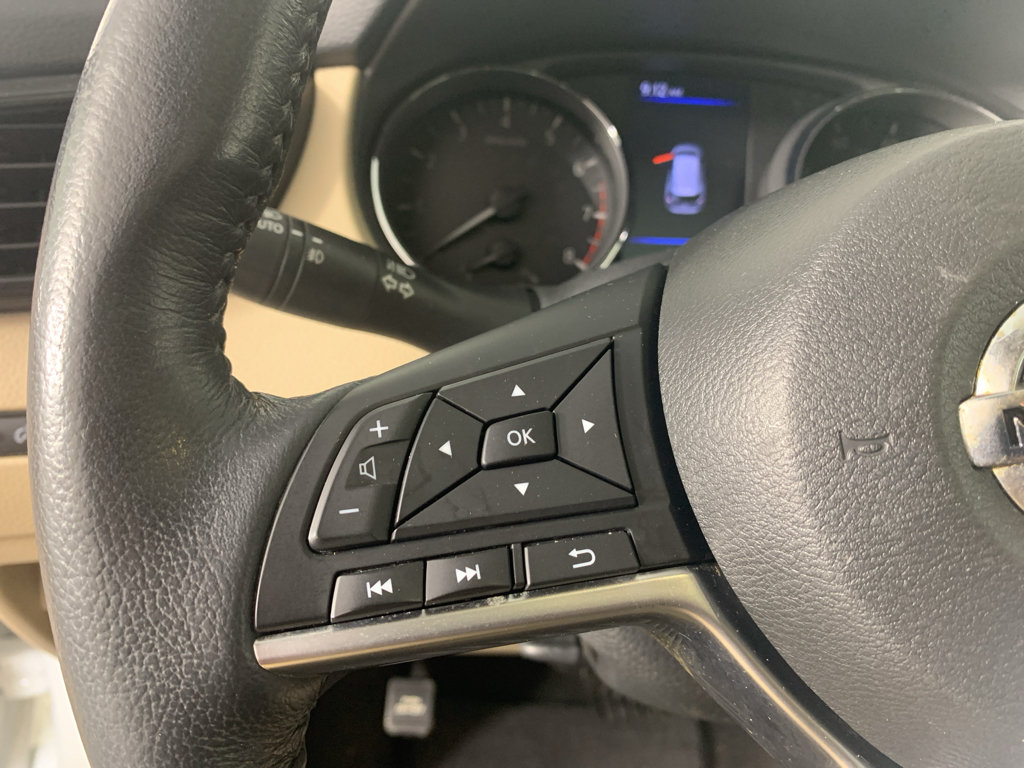 Used 2018 Nissan Rogue SL w/ Premium Package FWD image 18