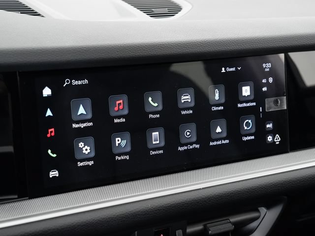 Certified 2025 Porsche Cayenne AWD/4WD image 18