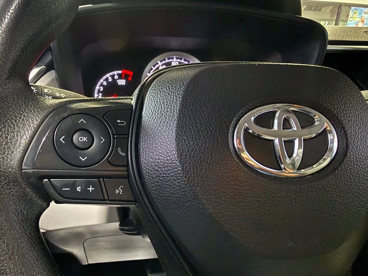Used 2022 Toyota Corolla Cross L AWD/4WD image 19