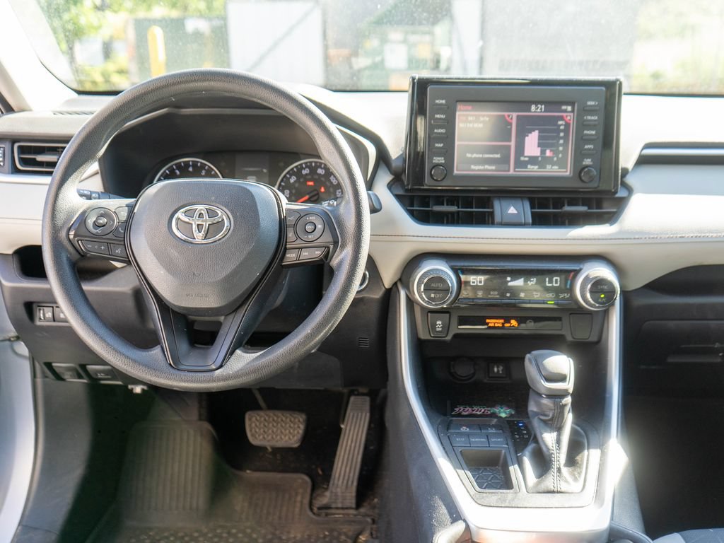 Used 2019 Toyota RAV4 XLE w/ Carpet Mat Package FWD image 15