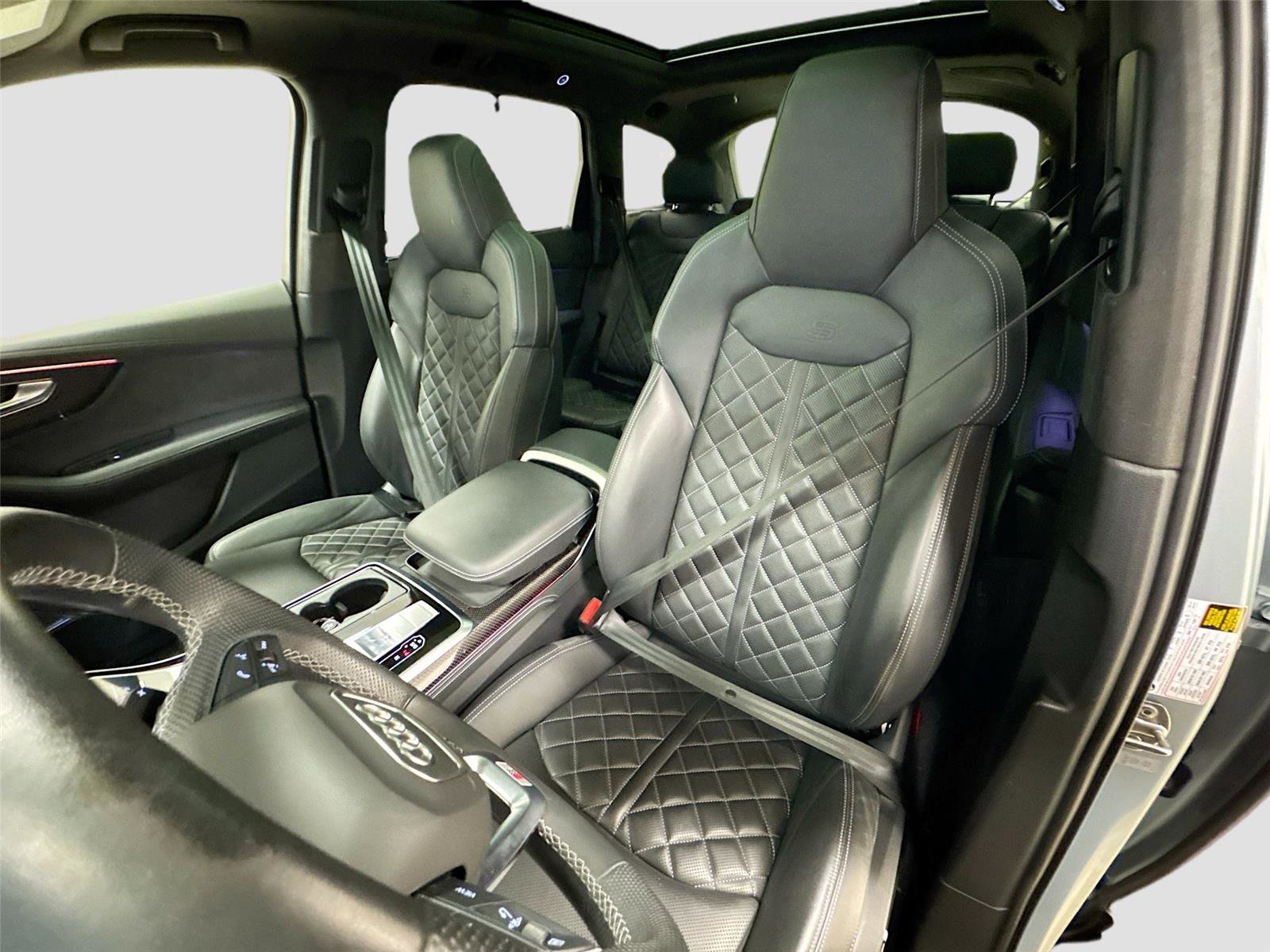 Used 2023 Audi SQ7 Prestige w/ Prestige Package image 22