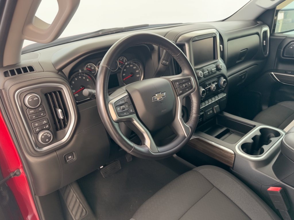 Used 2022 Chevrolet Silverado 1500 RST AWD/4WD image 4