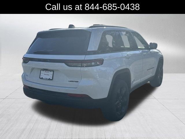 New 2025 Jeep Grand Cherokee Limited w/ Black Appearance Package image 5