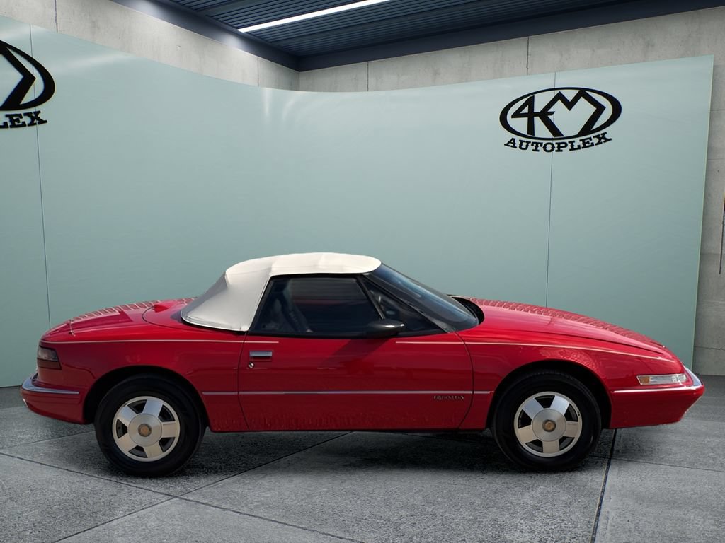 Used 1990 Buick Reatta Convertible FWD image 3
