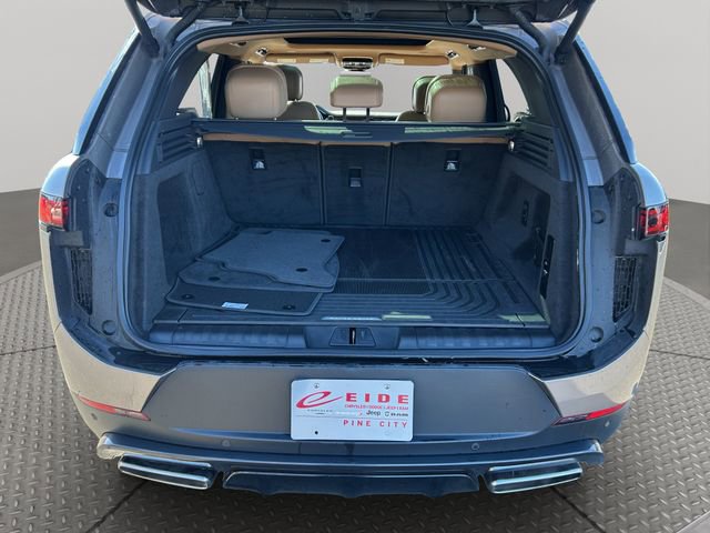 Used 2023 Land Rover Range Rover Sport SE AWD/4WD image 24