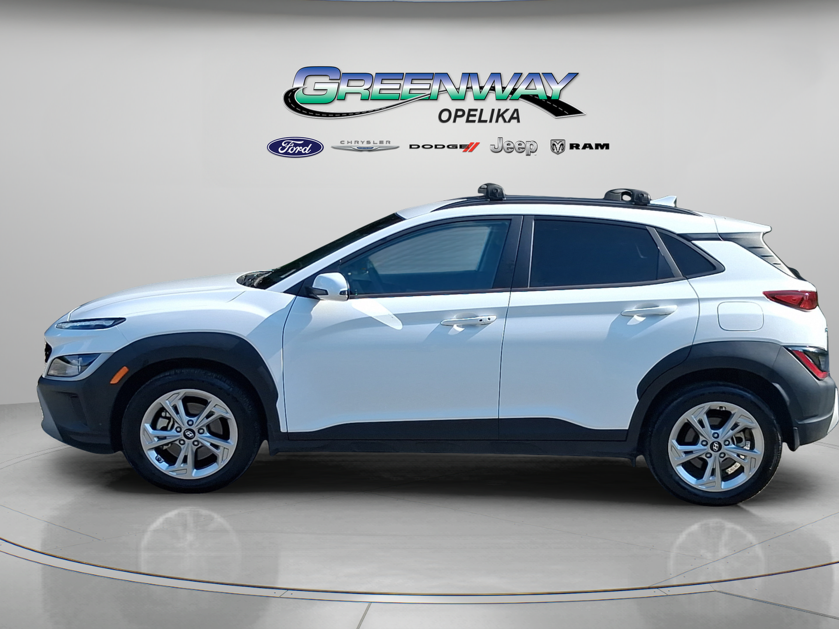 Used 2023 Hyundai Kona SEL AWD/4WD image 6