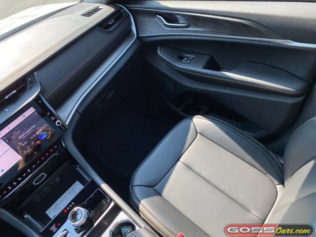 New 2026 Jeep Grand Cherokee L Limited AWD/4WD image 18