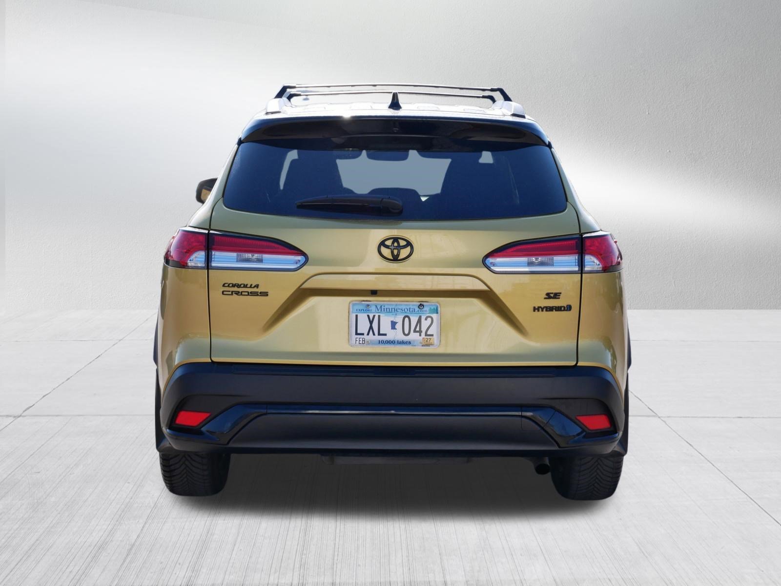 Used 2024 Toyota Corolla Cross SE w/ Moonroof Package AWD/4WD image 6