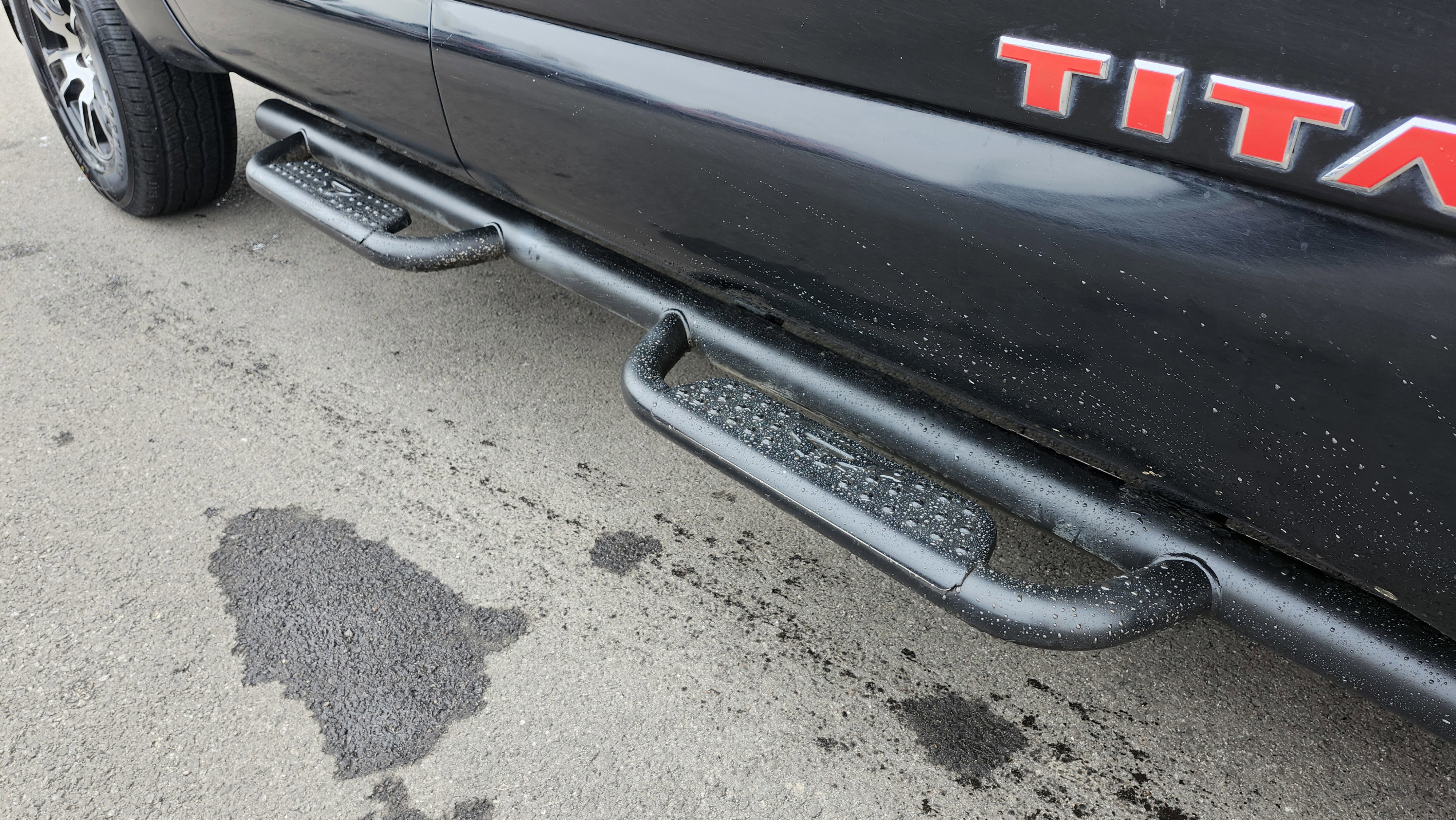 Used 2021 Nissan Titan SV w/ Accessory Utility Package image 11