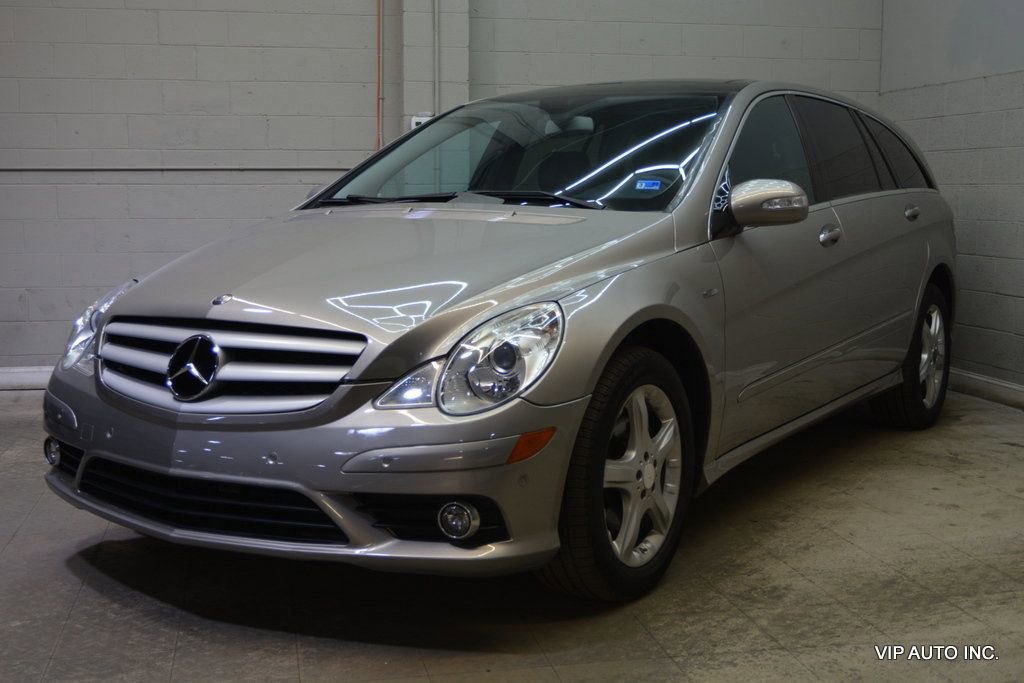 Used 2009 Mercedes-Benz R 320 BlueTEC 4MATIC image 2