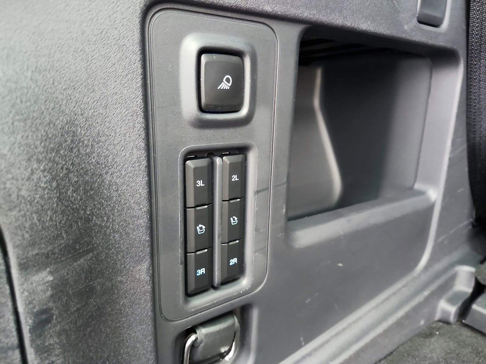 Used 2025 Ford Expedition Platinum w/ Stealth Appearance Package image 47