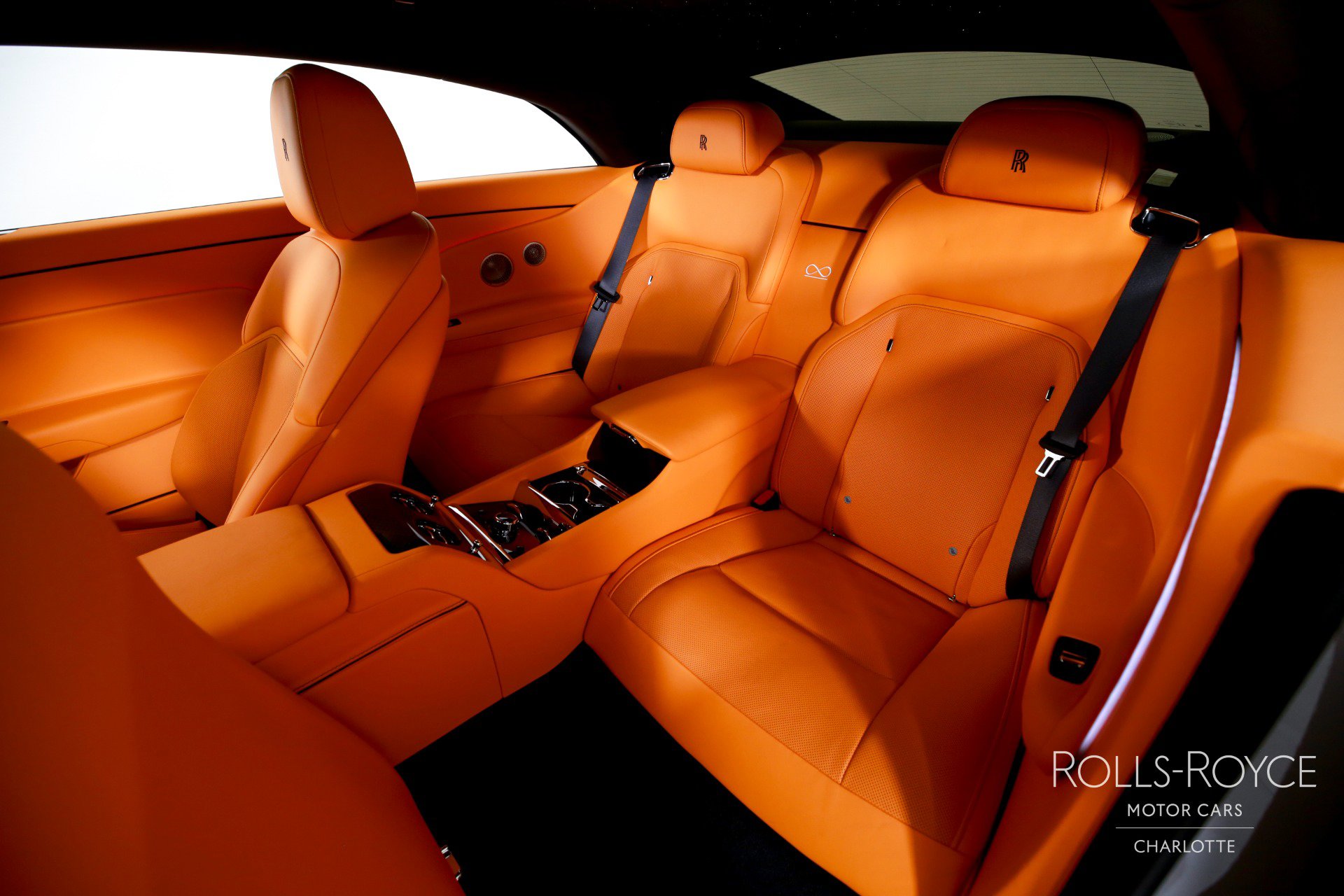 Used 2025 Rolls-Royce Spectre Black Badge w/ Spectre Enhancement Package image 18