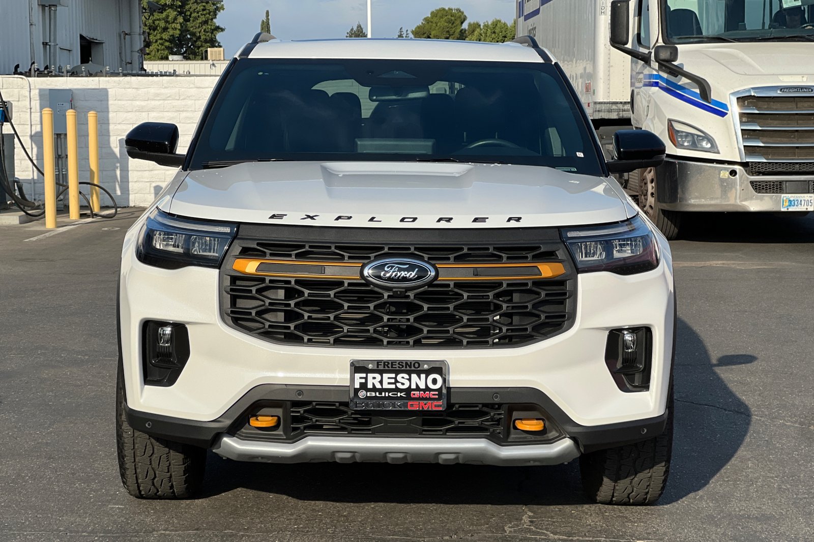 Used 2026 Ford Explorer Tremor w/ Tremor Ultimate Package AWD/4WD image 11