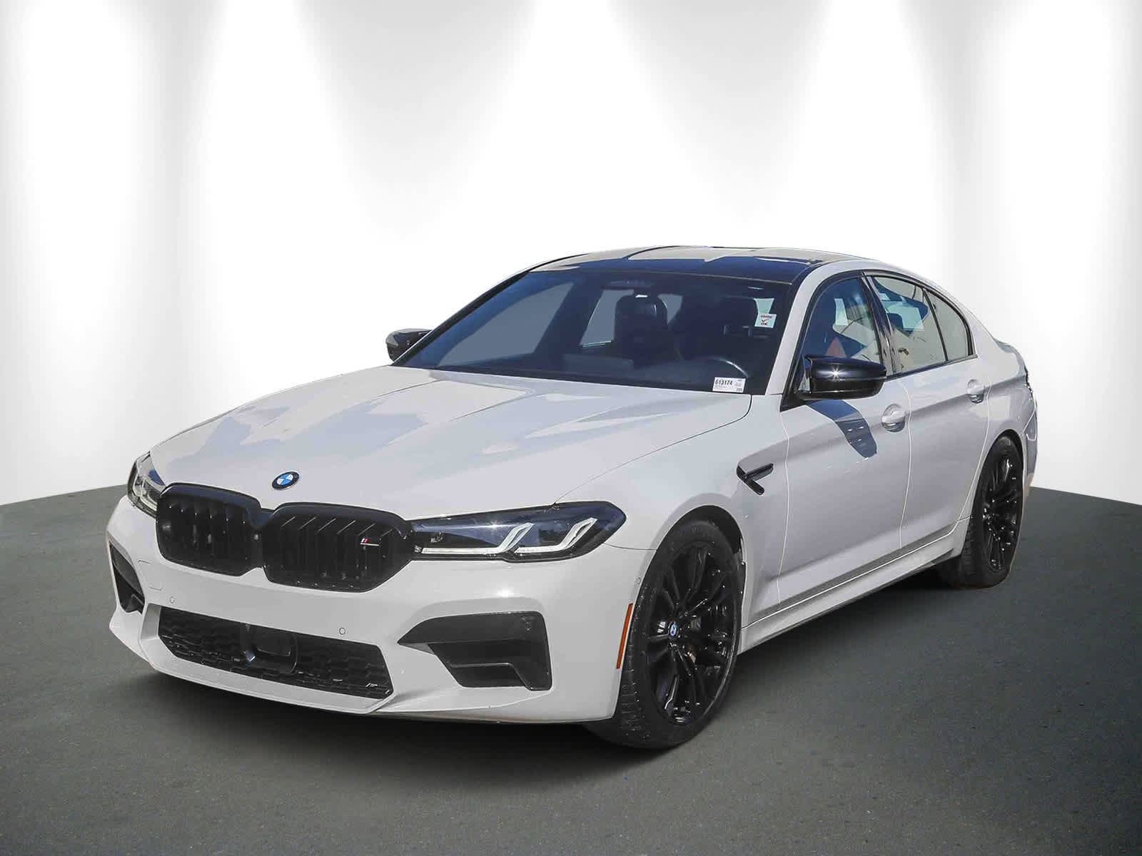 Used 2023 BMW M5 image 3