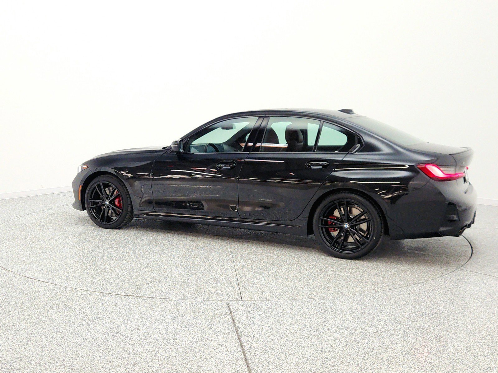 Used 2023 BMW 330i xDrive Sedan w/ M Sport Package AWD/4WD image 8