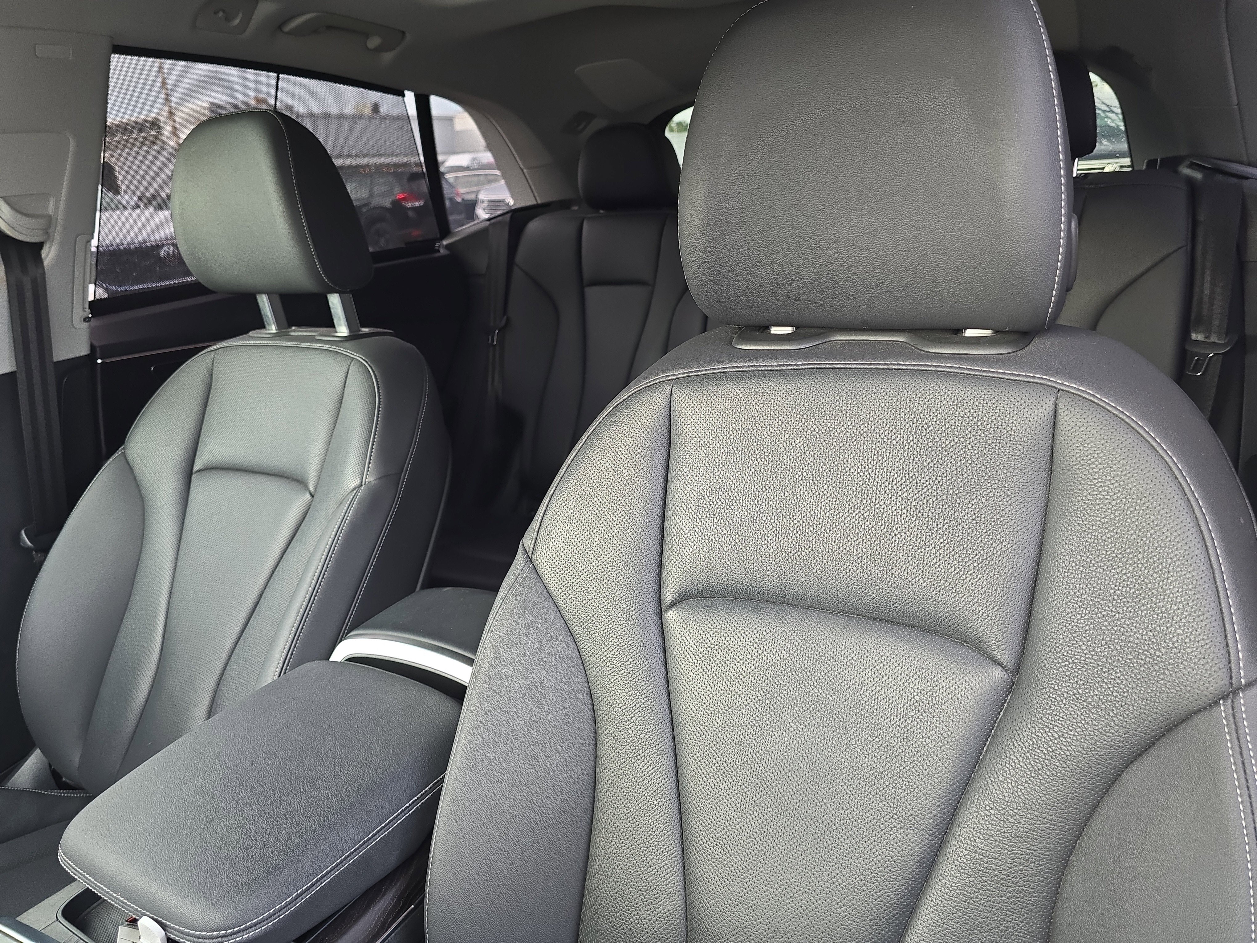 Used 2023 Audi Q8 Prestige image 21