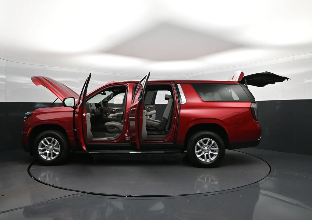 New 2026 Chevrolet Suburban LT w/ Comfort Package RWD image 46