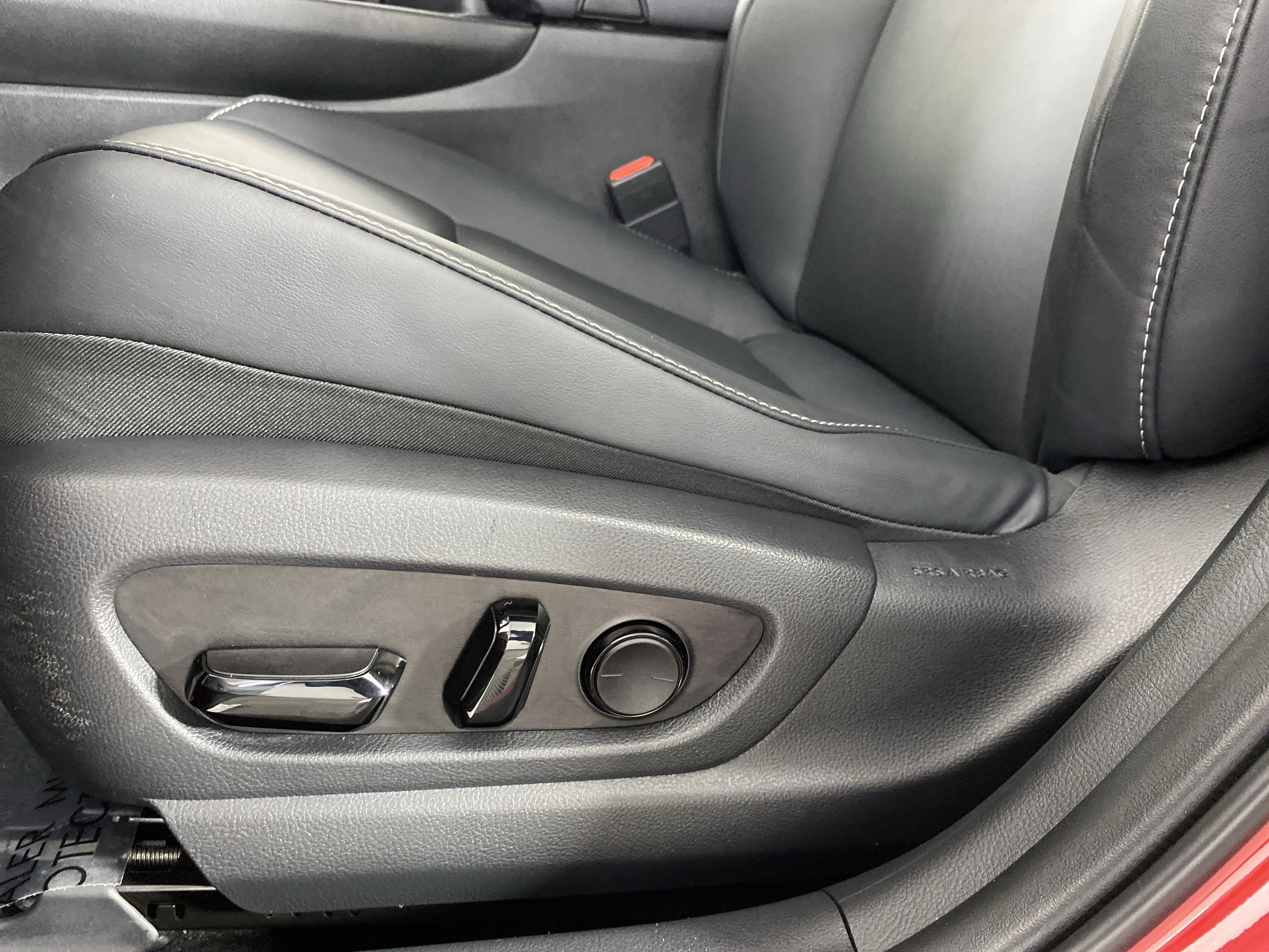 Used 2024 Lexus UX 250h AWD image 19