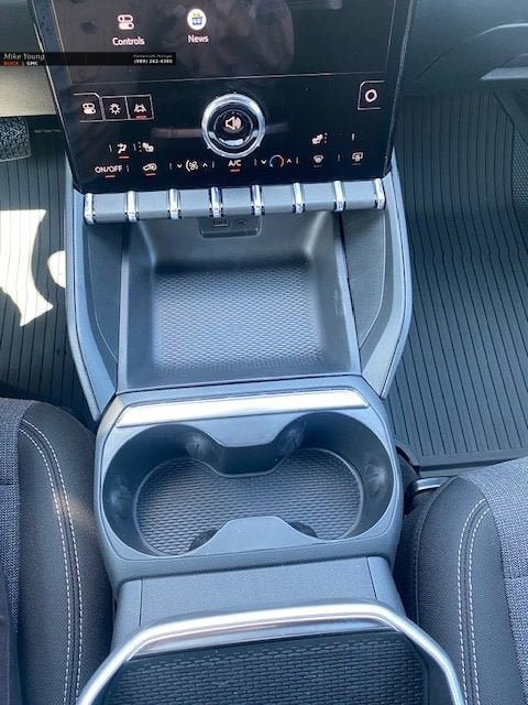 New 2026 GMC Terrain Elevation w/ Black Edition AWD/4WD image 22