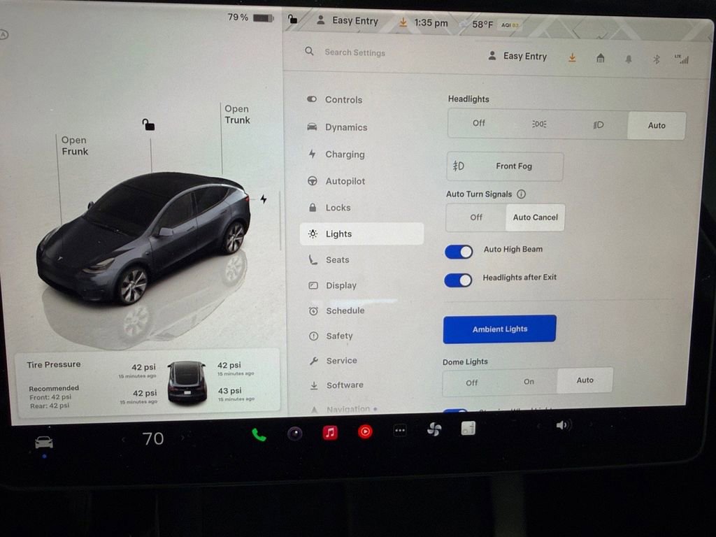 Used 2022 Tesla Model Y Long Range image 49