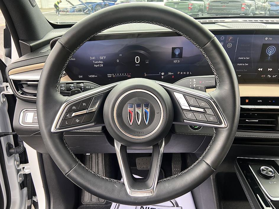 Used 2025 Buick Enclave Preferred w/ Power Package FWD image 13