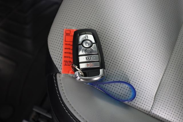 Used 2024 Ford Escape Platinum AWD/4WD image 32