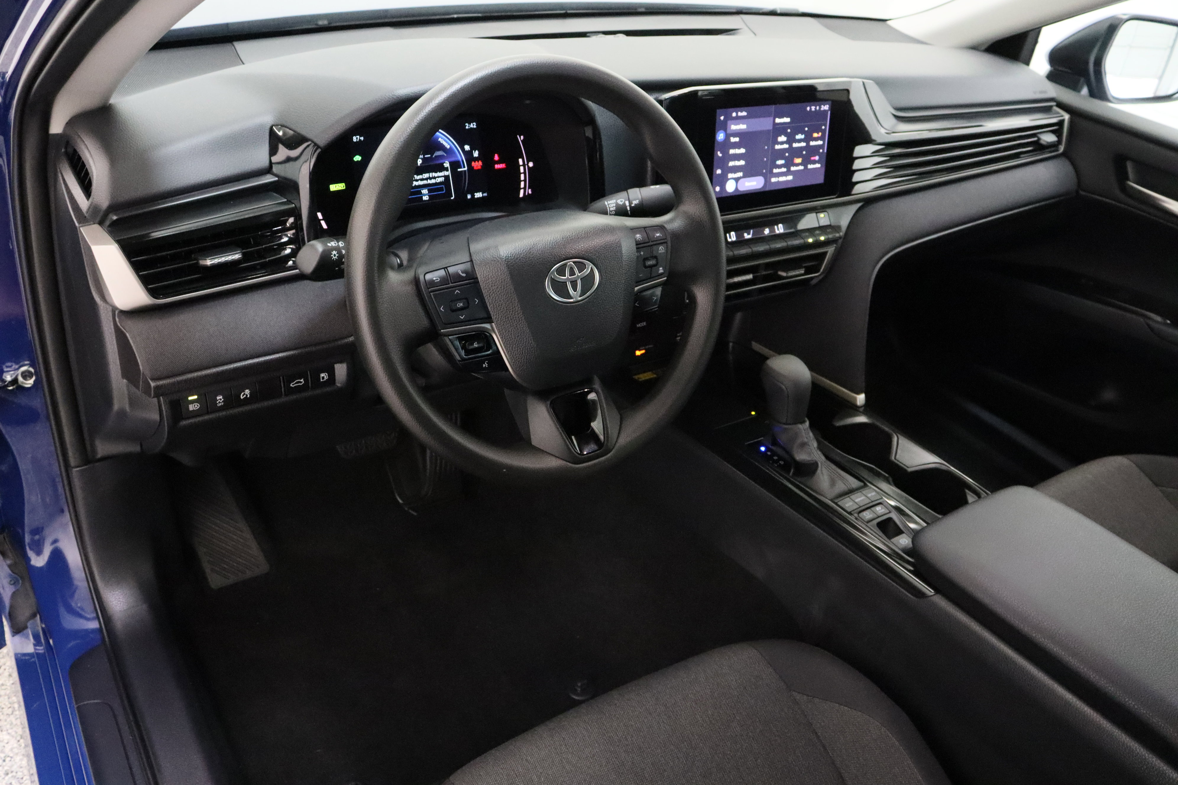 Certified 2025 Toyota Camry LE w/ Convenience Package FWD image 13