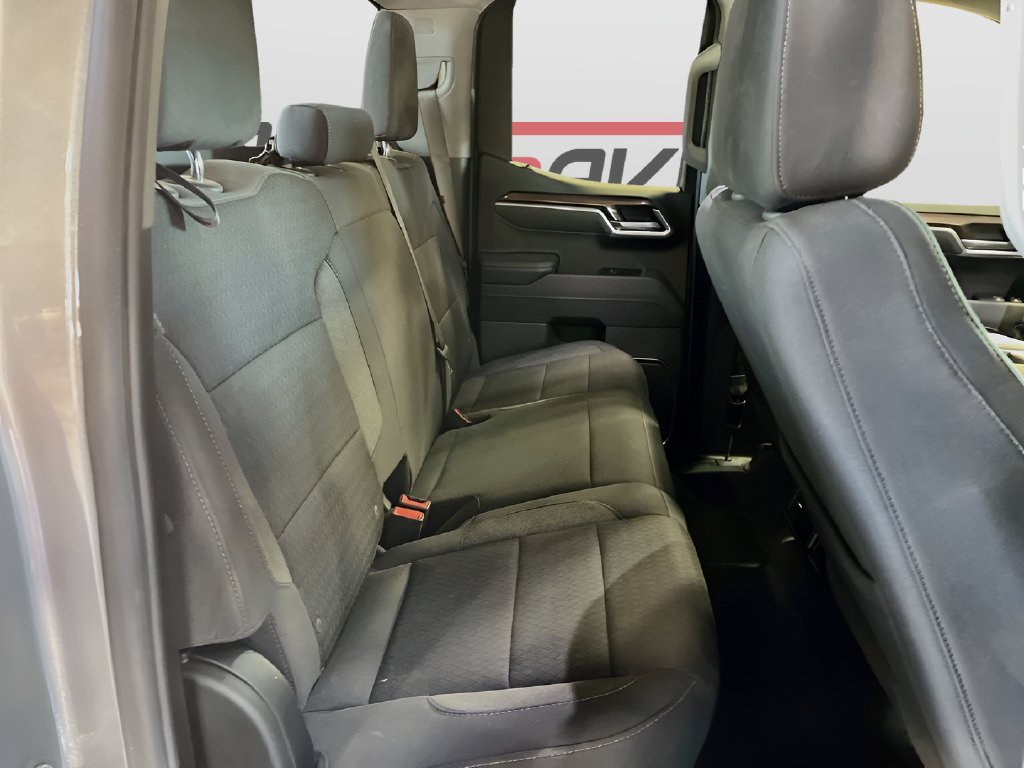 Used 2025 Chevrolet Silverado 1500 LT w/ LPO, Liner Protection Package AWD/4WD image 28