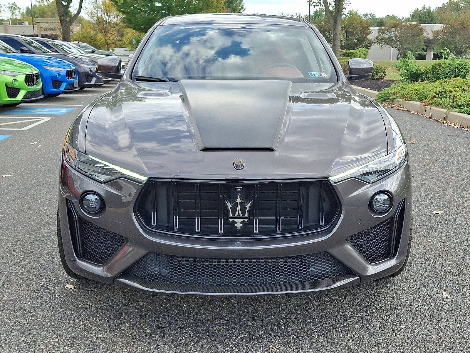Used 2019 Maserati Levante Trofeo AWD/4WD image 2