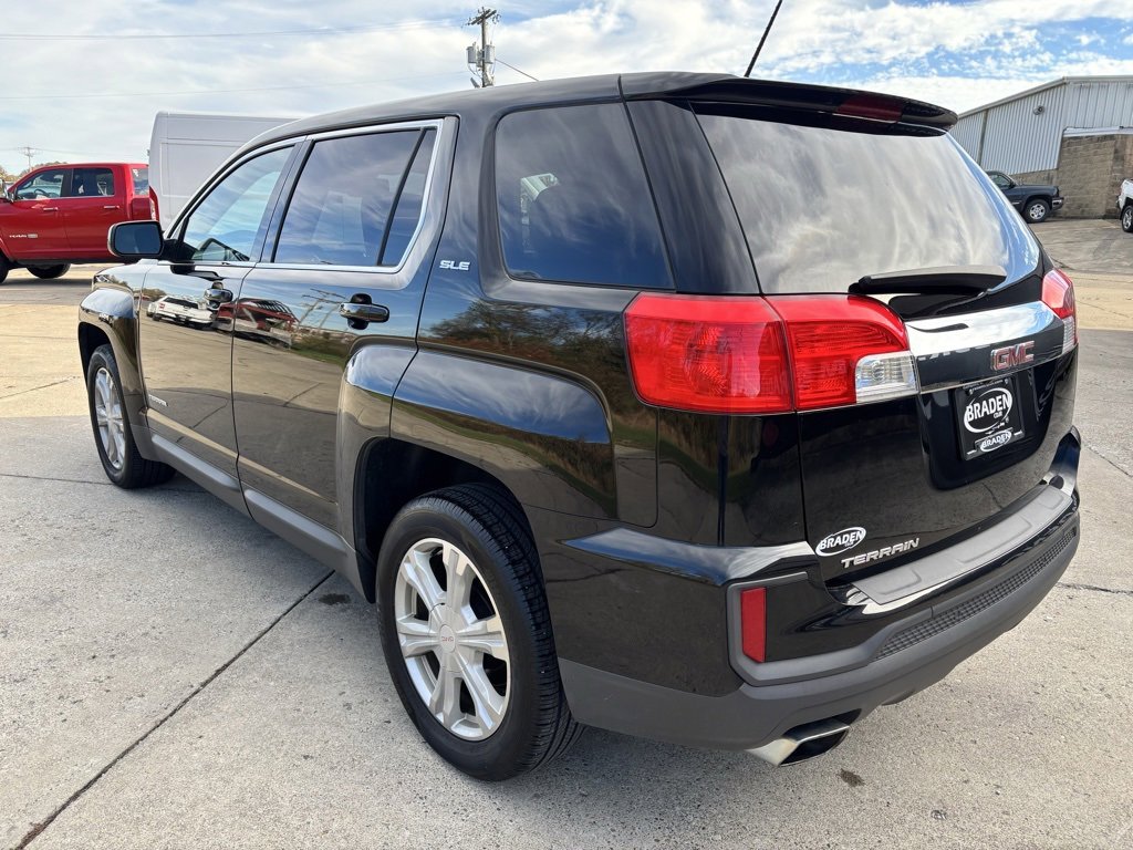 Used 2017 GMC Terrain SLE image 5