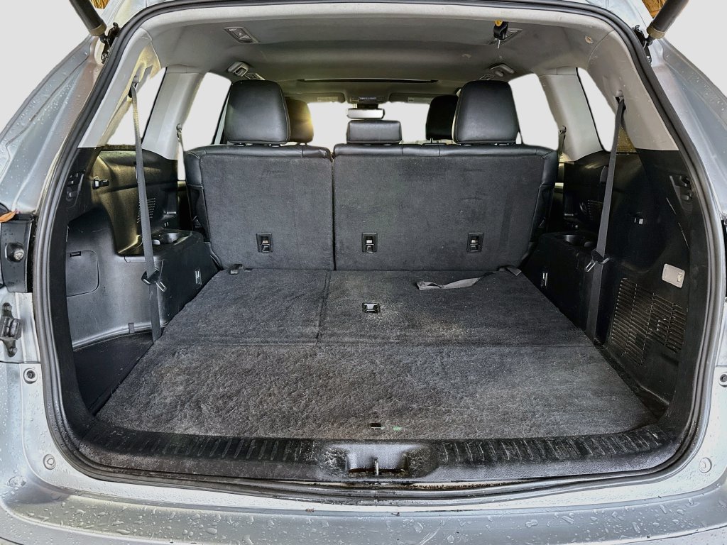 Used 2019 Toyota Highlander XLE FWD image 30