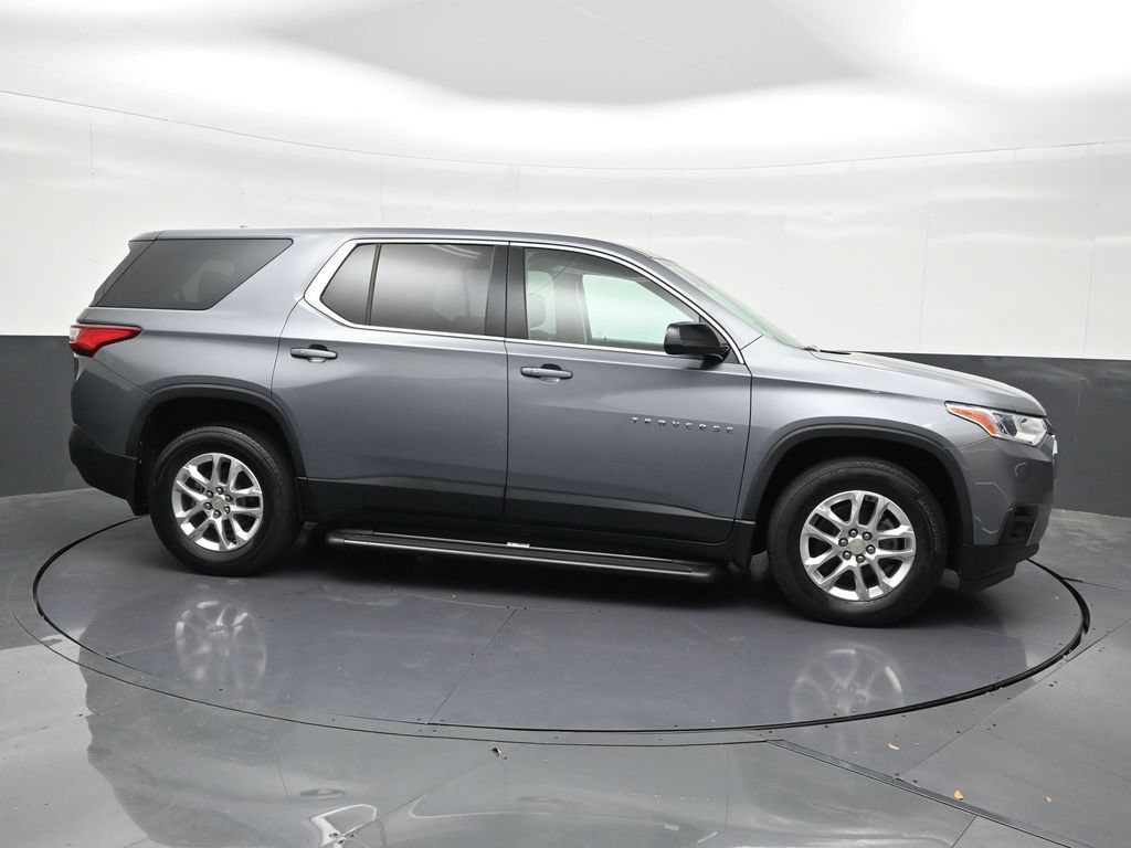 Used 2020 Chevrolet Traverse LS FWD image 7