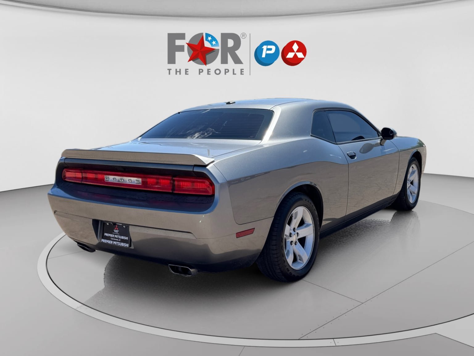Used 2012 Dodge Challenger SXT RWD image 5