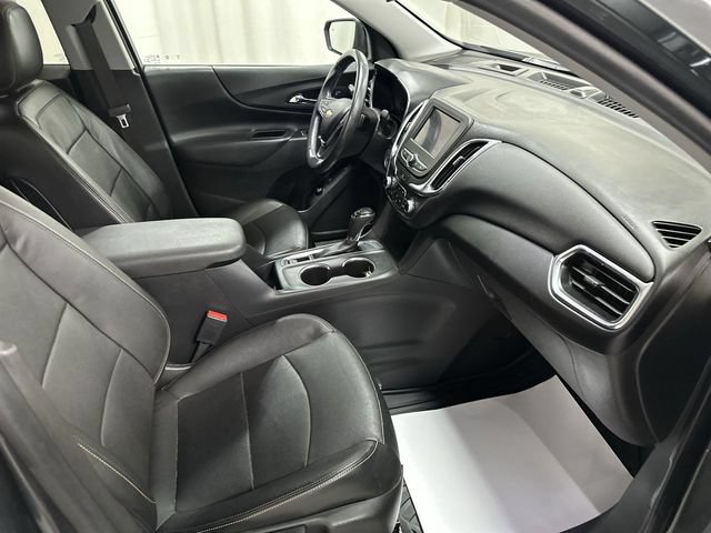 Used 2020 Chevrolet Equinox LT w/ Sport Edition FWD image 17