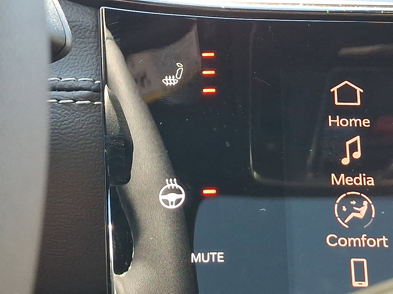 New 2026 Jeep Grand Cherokee Altitude image 17