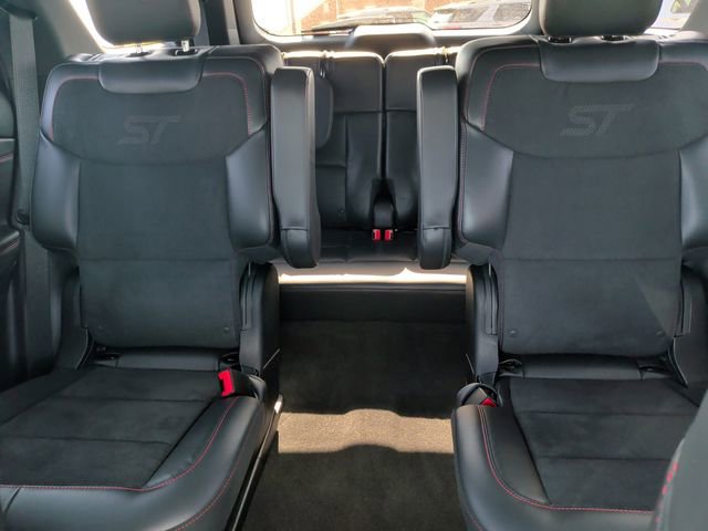 Used 2025 Ford Explorer ST AWD/4WD image 8