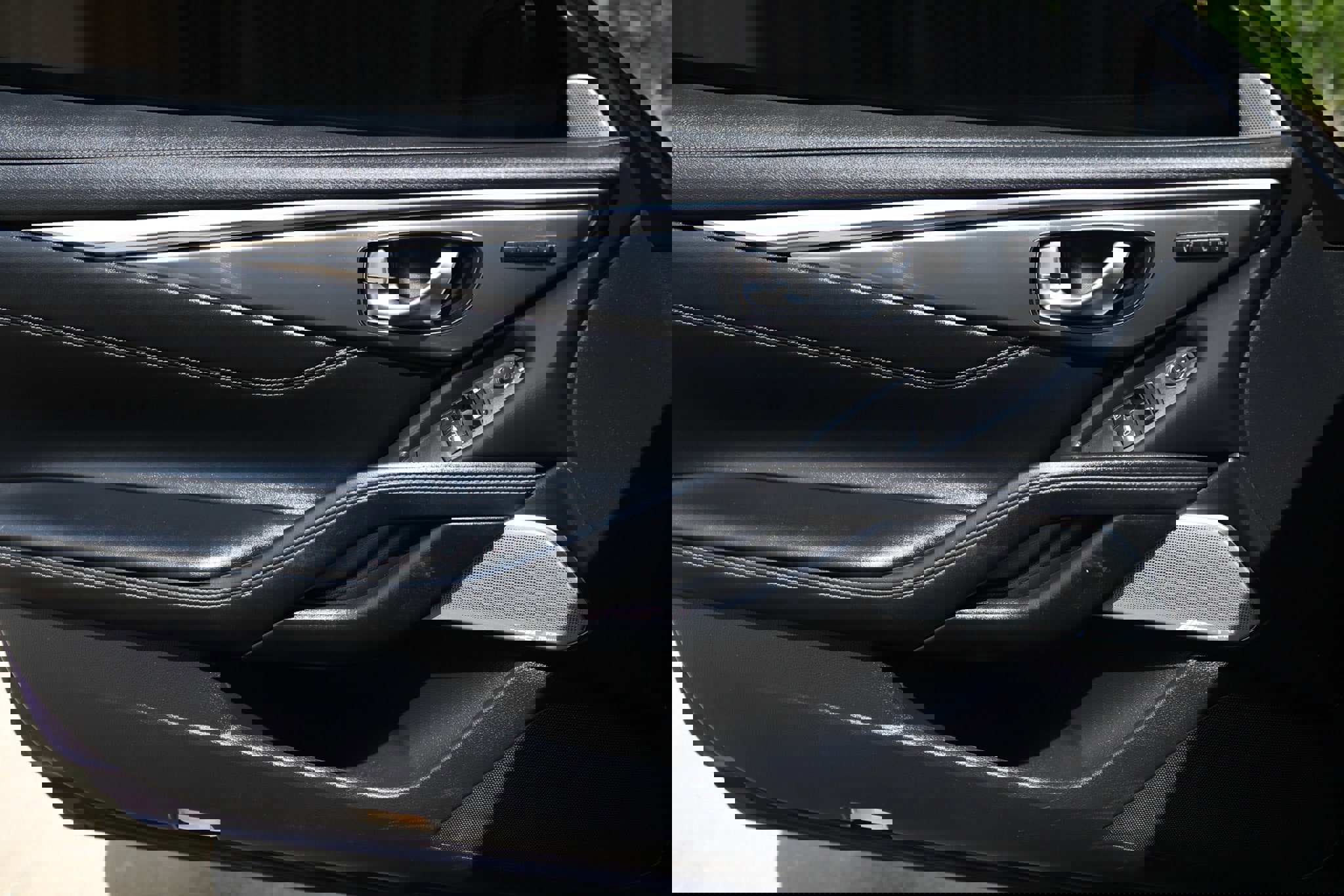 Used 2018 INFINITI Q60 3.0t Luxe w/ Cargo Package image 46